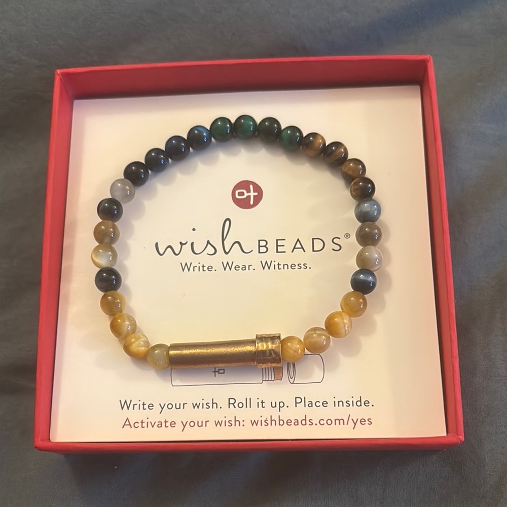 Wishbeads Multicolor
Small & large bracelet available